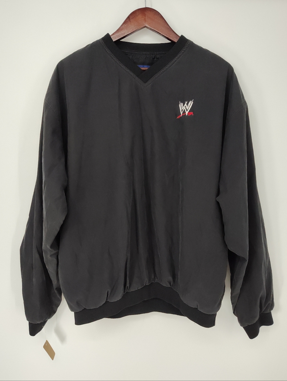 Turfer Sport WWE Logo Black V-Neck Pullover Size Adult X Large